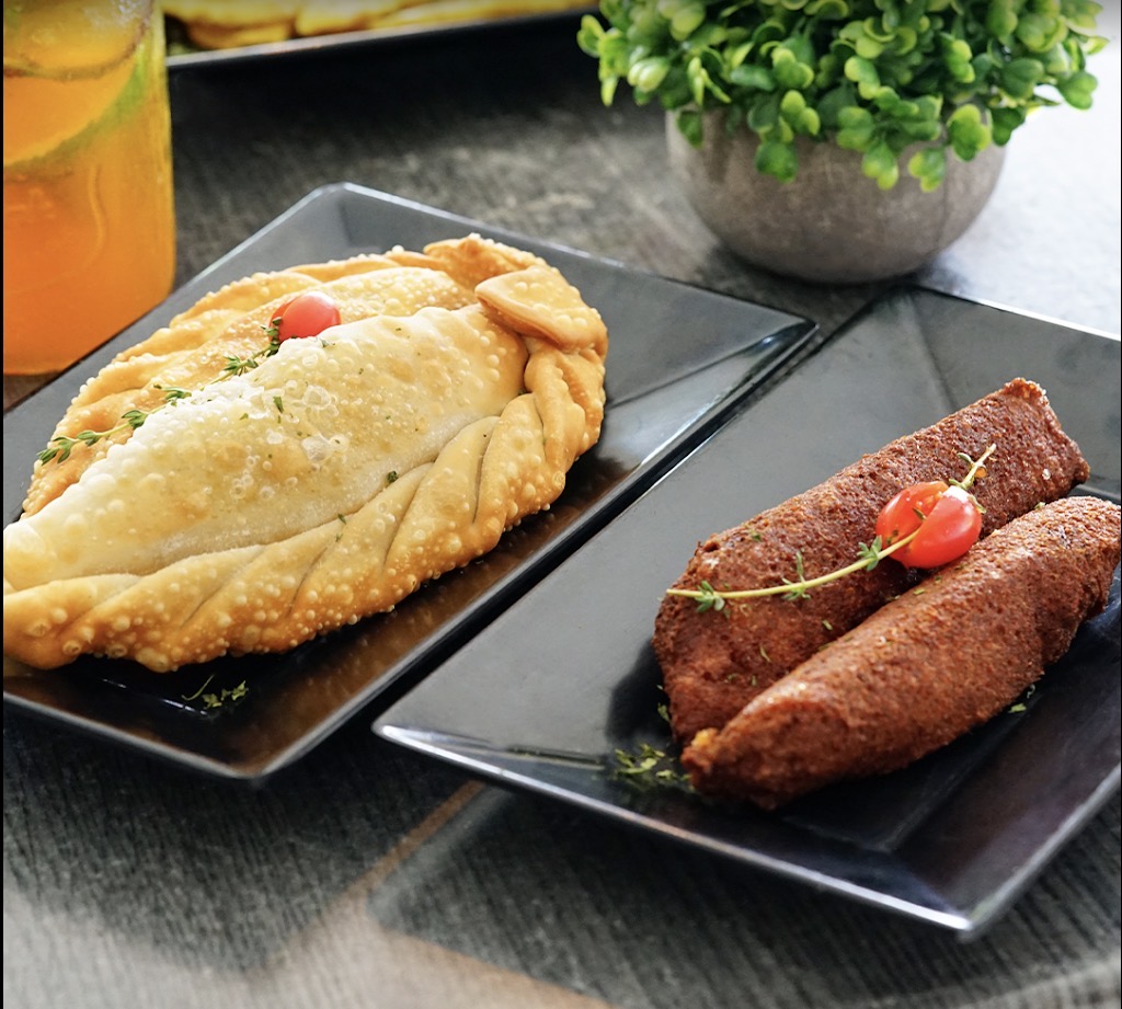 Empanadas & Alcapurrias